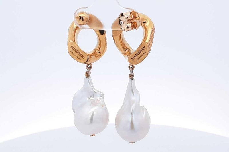 Burberry Pearl Gold Tone Dangle Earrings 20.8 Grams Eb0424crsa