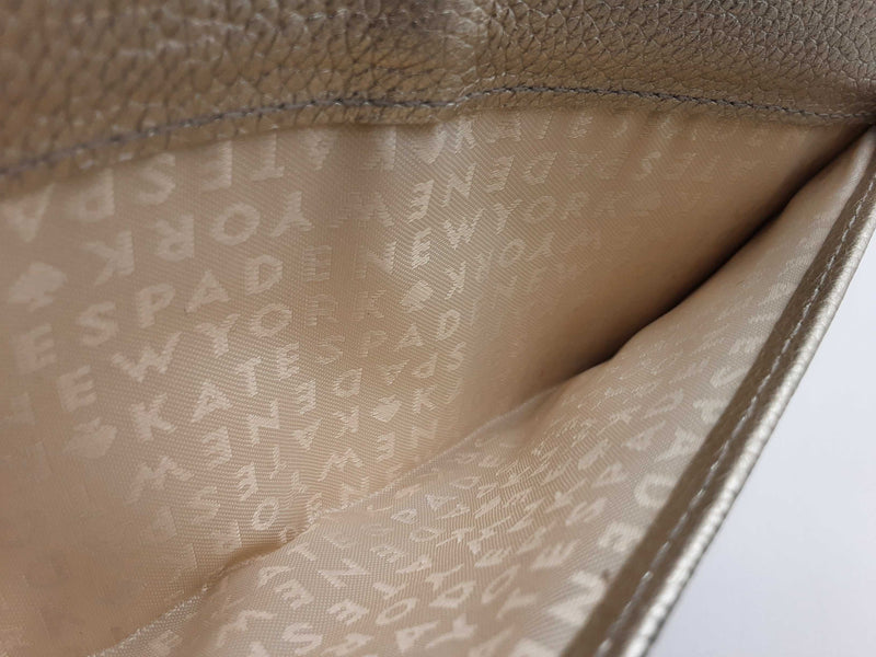 Kate Spade Larchmont Avenue Logo Metallic Silver Leather Wallet Do0425oxde