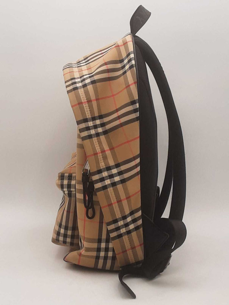 Burberry Vintage Check Nylon Backpack Beige Aa0125wxzsa