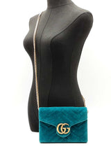 Gucci Gg Marmont Matelassé Chain Wallet In Pavone Cyan Velvet Fw0725wrzdu
