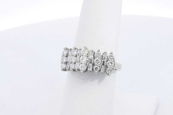 0.67ctw Diamond Ring In 10k White Gold 3.5 Grams Size 6.5 Eb0225oxzsa