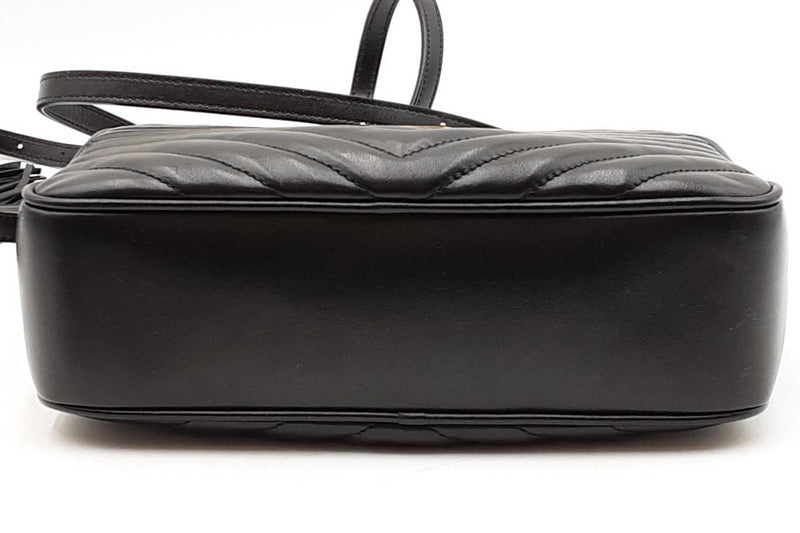 Yves Saint Laurent Quilted Lou Camera Crossbody Bag Eb0925ixzdu