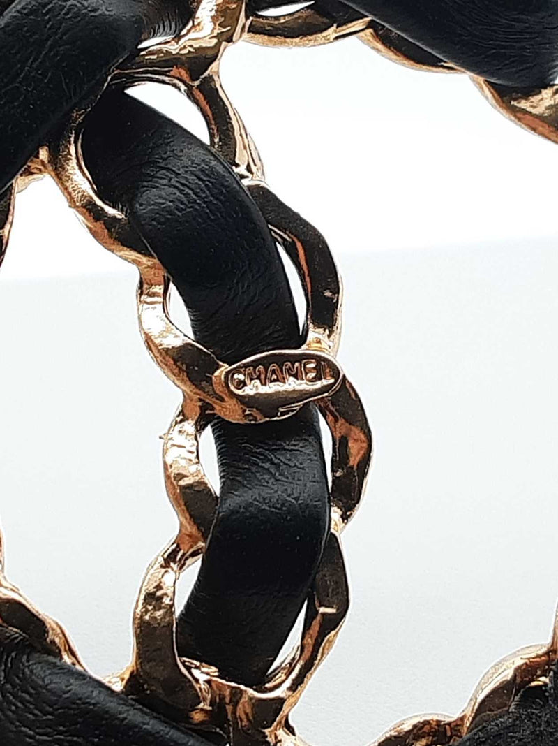 Chanel Black Lambskin Chain Cc Brooch Fw1023erdu