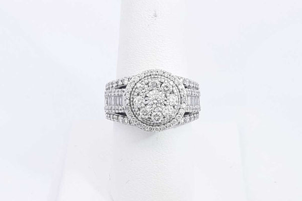 Diamond Approx. 2.21ctw Ring In 10k White Gold 8.39 Grams Size 7.25 Eb0524worsa