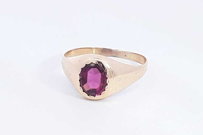 Purple Gemstone Ring In 10k Yellow Gold 1.3 Grams Size 5.75 Eb0924orsa