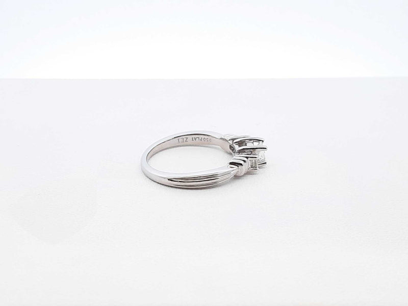 0.59 Cttw Diamond & 95% Platinum Three-stone Ring 5.7 Grams Size 7 Fw0525ocrdu