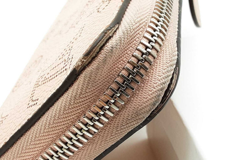 Louis Vuitton Pink Mahina Monogram Perforated Leather Zippy Wallet Eb0725wxzde