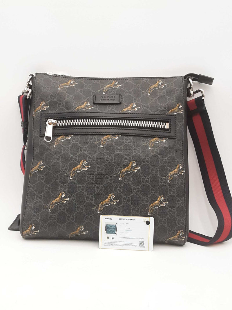 Gucci Supreme Monogram Bestiary Tigers Web Messenger Bag Sd0625orzsa