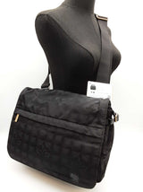 Chanel Travel Line Black Cc Logo Nylon Messenger Bag Do825oxzde