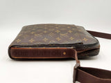 Louis Vuitton Trotteur Beaubourg Monogram Coated Canvas Messenger Bag Fw225pxzdu