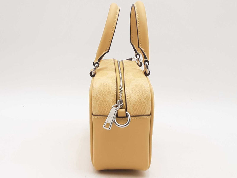 Coach X Peanuts Cbj63 Charlie Brown Yellow Crossbody Aa1025prsa