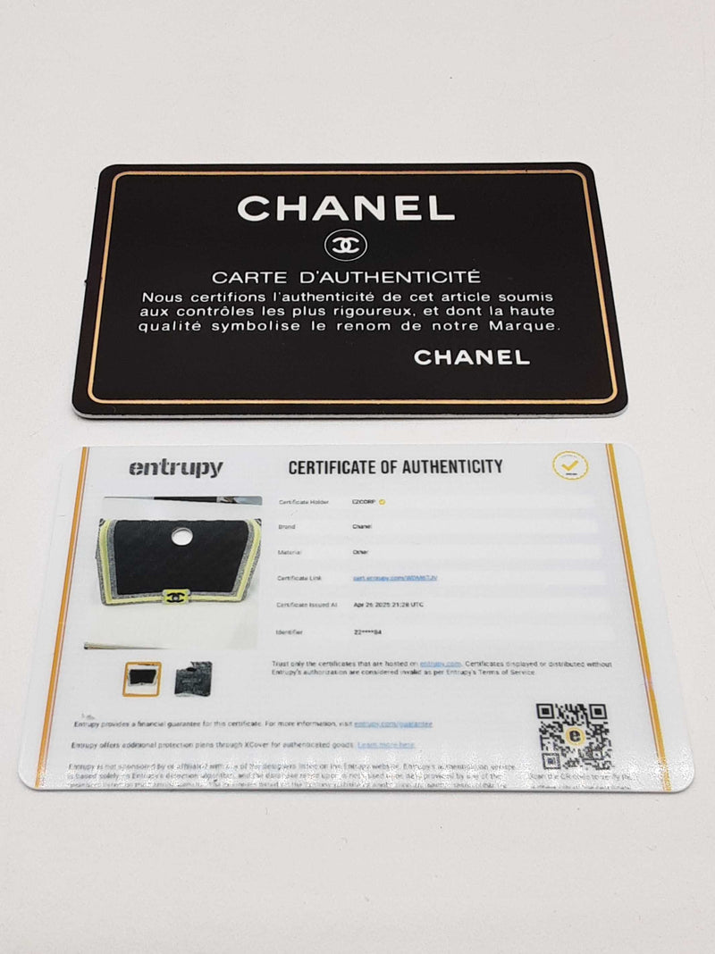 Chanel Fluo Boy Bag Black Neon Yellow Quilted Canvas Shoulder Bag Do0525oxzxde