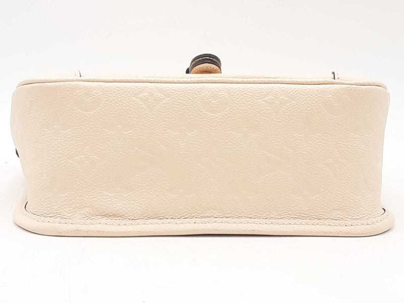 Louis Vuitton Diane Monogram Empreinte White Handbag Aa0525lprzsa