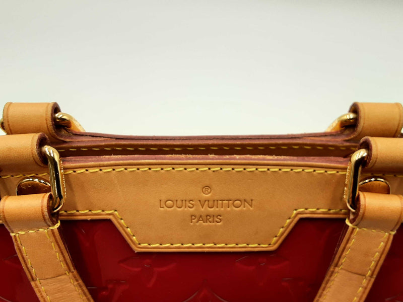 Louis Vuitton Brea Red Monogram Vernis Leather Satchel Fw0325oordu