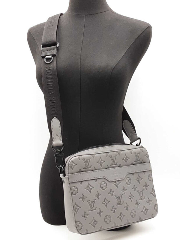 Louis Vuitton Trio Messenger Bag In Anthracite Grey Monogram Shadow Fw0825lozxdu