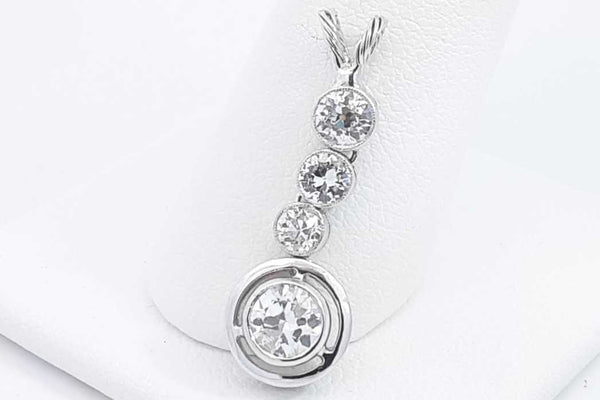 0.95ctw Diamond Pendant In 18k White Gold 2.3 Grams Eb0325ccrsa