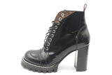 Louis Vuitton Black Patent Leather Star Trail Ankle Boots Size 38.5 Eb0226oxzsa
