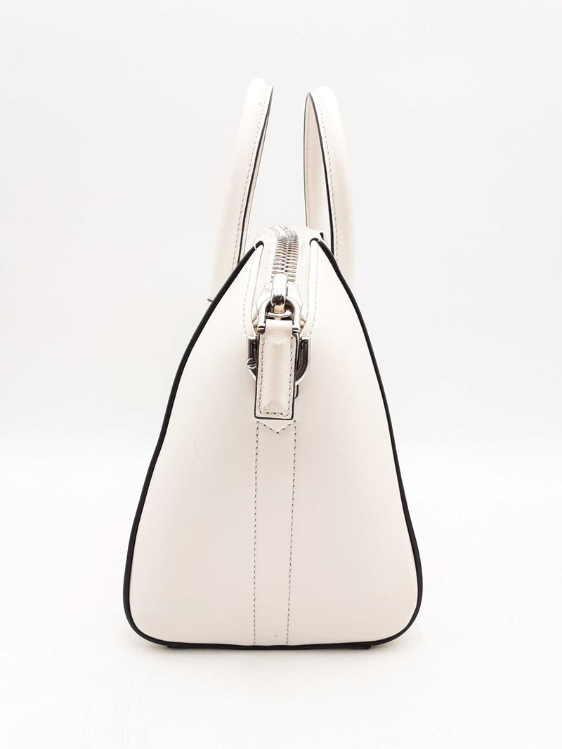 Givenchy Signature Logo Antigona White Calfskin Handbag Fw0125ixzsa