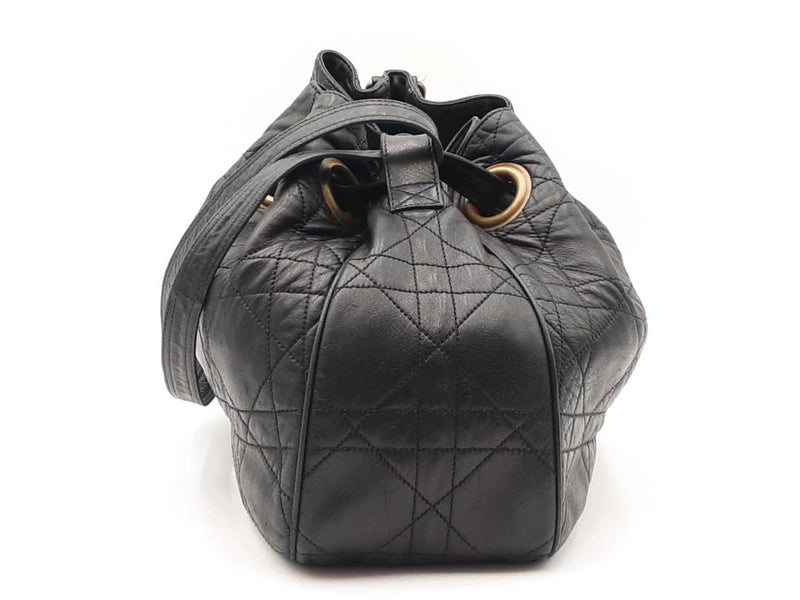 Christian Dior Cannage-quilted Black Leather Drawstring Bucket Bag Fw08ozxdu