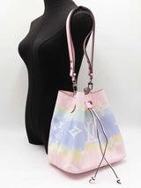 Louis Vuitton Escale Néonoé Mm In Pastel Monogram Giant Canvas Fw0526llzxdu