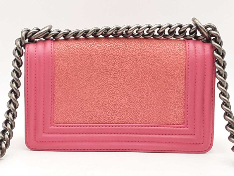 Chanel Stingray Small Boy Bag Pink Aa0425oozxsa