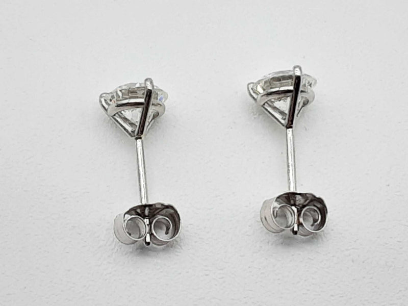 1.43 Ctw Diamonds 14k White Gold 0.8g Stud Earrings Do0225lwxzde