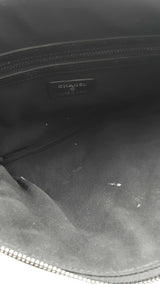 Chanel Medium Cosmetic Pouch In Iridescent Black Caviar Leather Fw1125prxdu