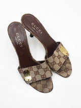 Gucci Gg Supreme Canvas & Vegan Leather Peep-toe Mules Size 6 Fw1026rxdu