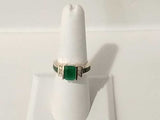 Green Gemstone & Diamond Ring 14k Yellow Gold 6.7 Grams Size 7 Mk0726pzxmia