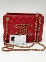 Chanel Quilted Accordion Tote Bag In Red Eb0724oxxzdu