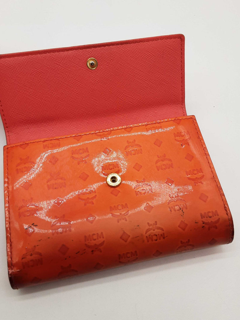 Mcm Orange Patent Leather Wallet Do0525rxde