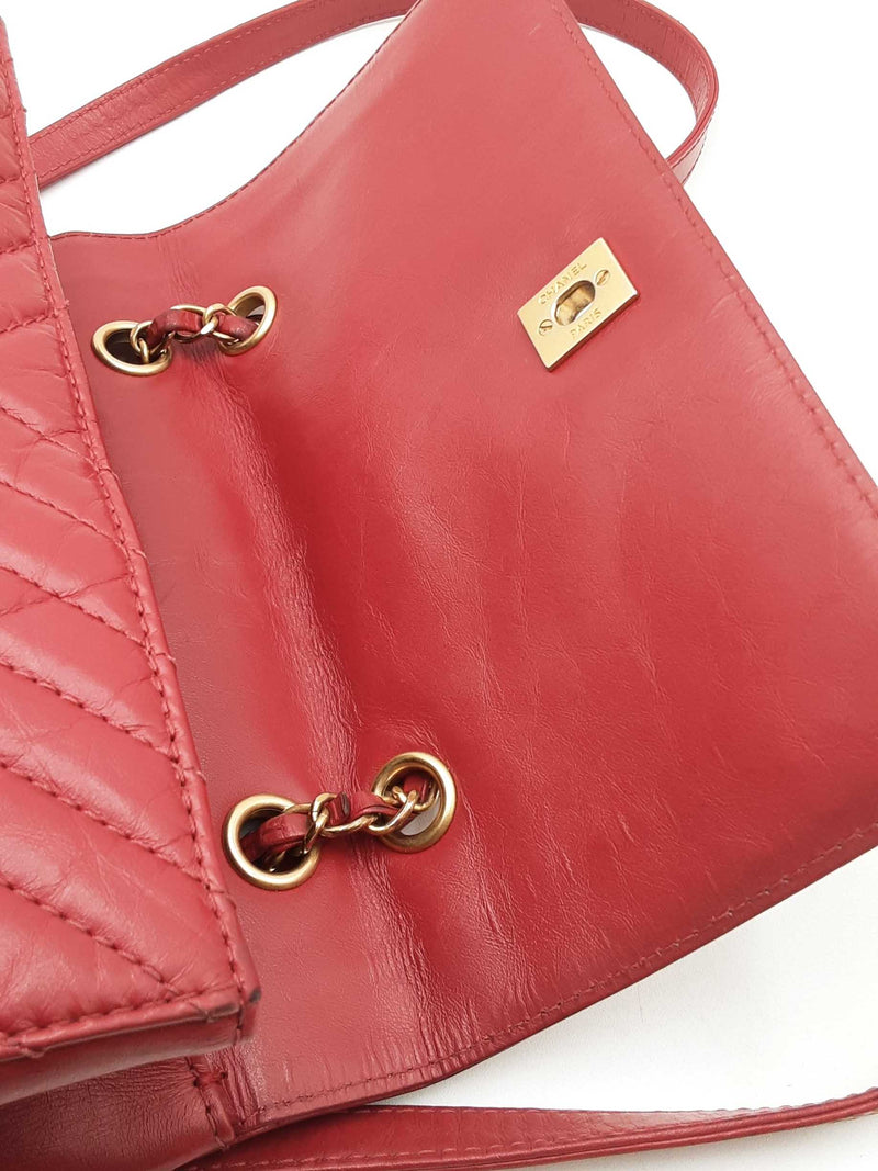 Chanel Cc Chevron Quilted Red Calfskin Top Handle Satchel Backpack Fw0725lzxzdu