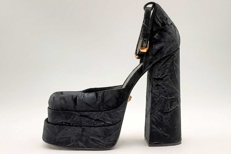 Versace Aevitas Black Velvet Platform Heels Size 41 Eb0125lrxsa