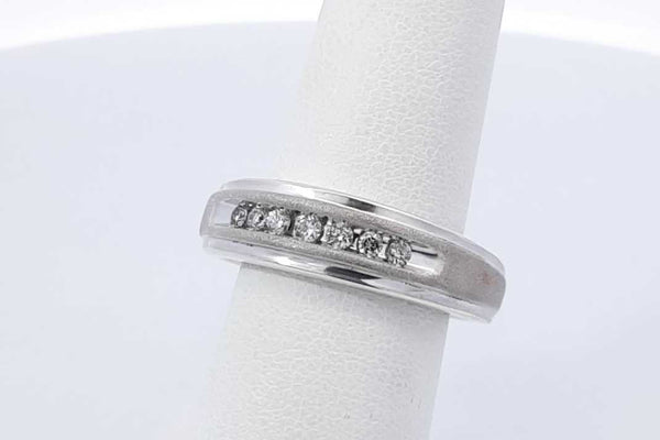0.49ctw Diamond Ring In Sterling Silver 6.4 Grams Size 10.5 Eb1125irdu