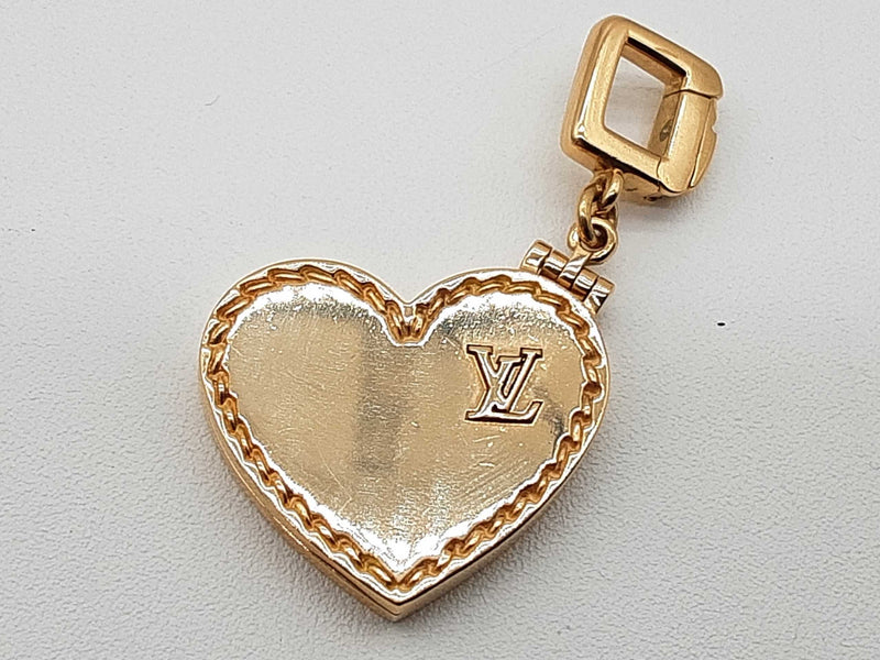 Louis Vuitton 18k Yellow Gold 15.4g Heart Locket Pendant Do1025ecrde