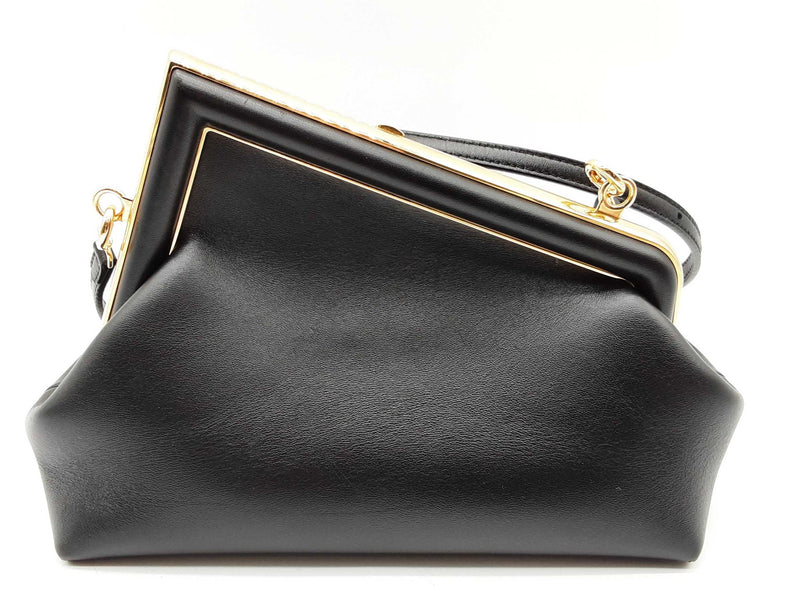 Fendi First Midi Black Leather Crossbody Bag Do1124exzde