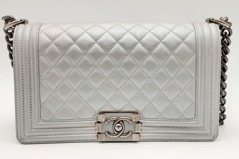 Chanel Quilted Leather Boy Bag Eb0924oxxzsa