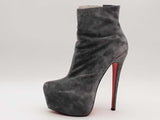 Christian Louboutin Suede Ankle Boots Gray Size 9 Aa0626lzxsa