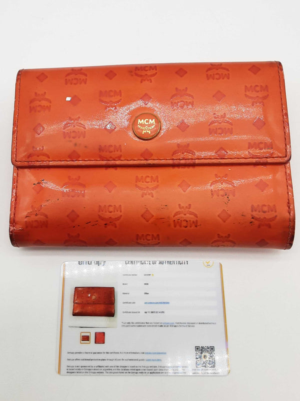 Mcm Orange Patent Leather Wallet Do0525rxde