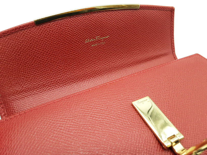 Salvatore Ferragamo Gancini Red Leather Continental Wallet Do0925lrxde