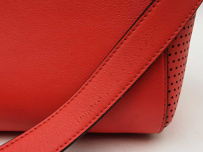 Givenchy Antigona Satchel In Red Leather Fw0725lrzdu
