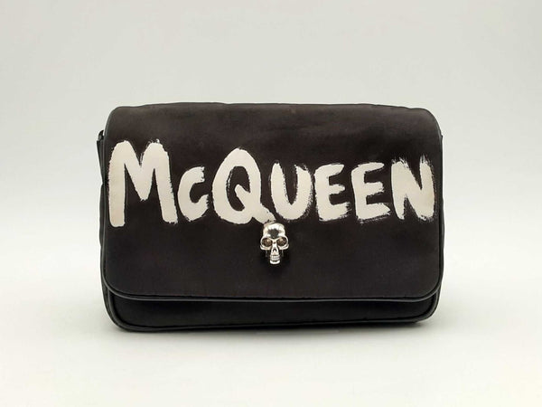 Alexander Mcqueen Graffiti Logo Nylon Crossbody Bag Fw1224lrxsa