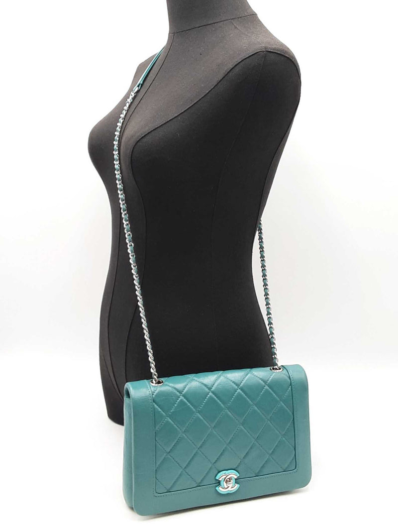 Chanel Full Flap Crossbody Bag In Teal Quilted Crumpled Calfskin Fw0925ozxzdu