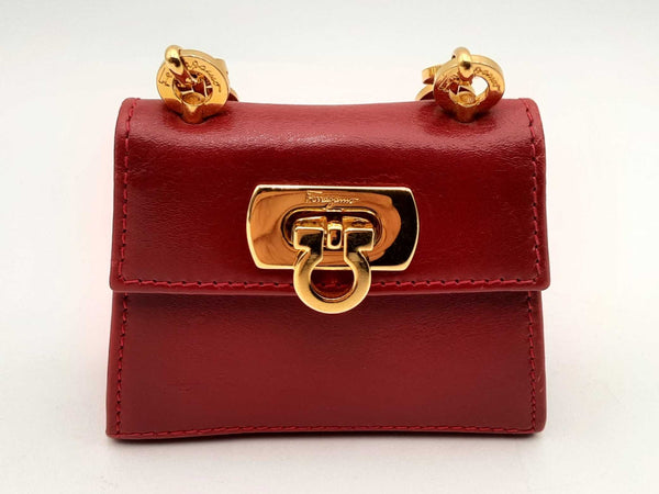 Salvatore Ferragamo Red Leather Chain-linked Mini Shoulder Bag Fw 1024crsa