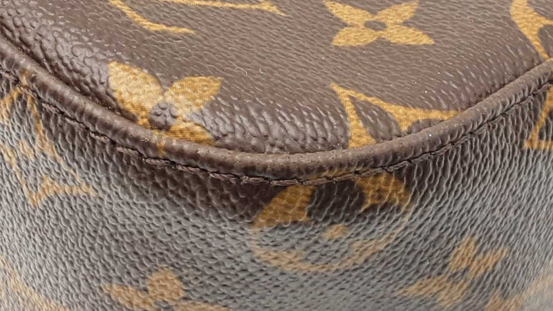 Louis Vuitton Looping Mm Bag In Monogram Coated Canvas  Fw0425icrdu
