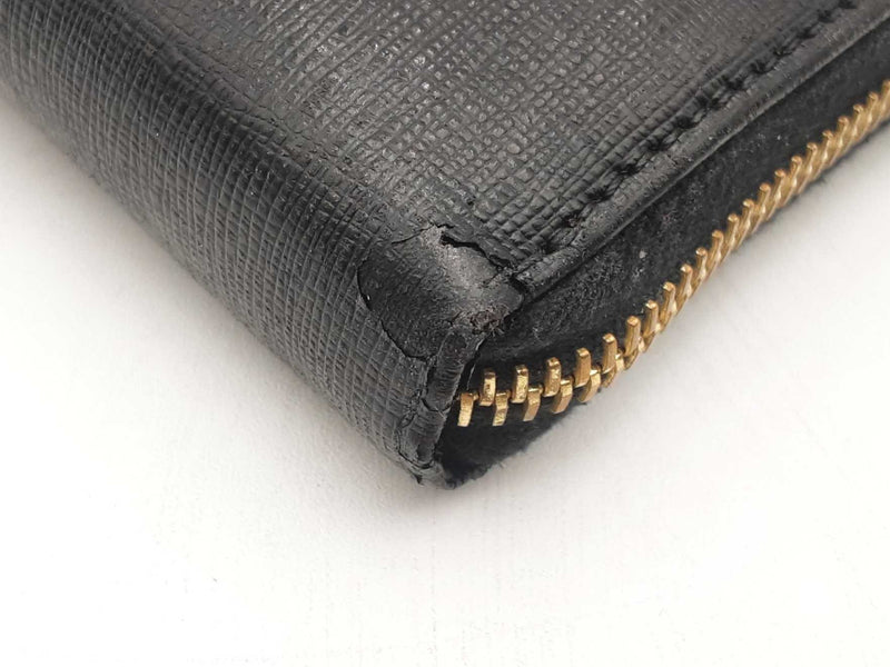 Fendi Zip Around Black Leather Wallet Sd0425rzsa