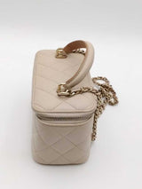 Chanel Quilted Leather Top Handle Vanity Case Eb1026wxxzsa
