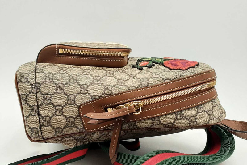 Gucci Gg Supreme Monogram Web Blind For Love Embroidered Backpack Eb0125cxzsa