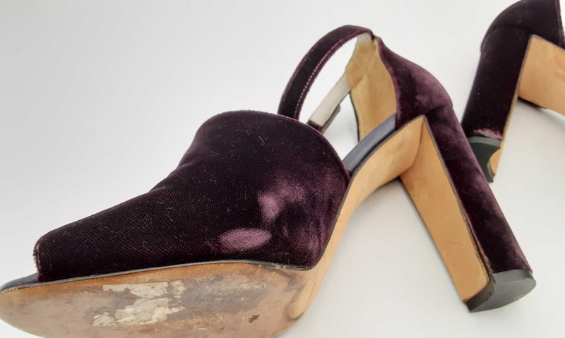 Manolo Blahnik Purple Aminta Velvet Ankle Strap Heels Sz 39 Eblzxsa144010019092