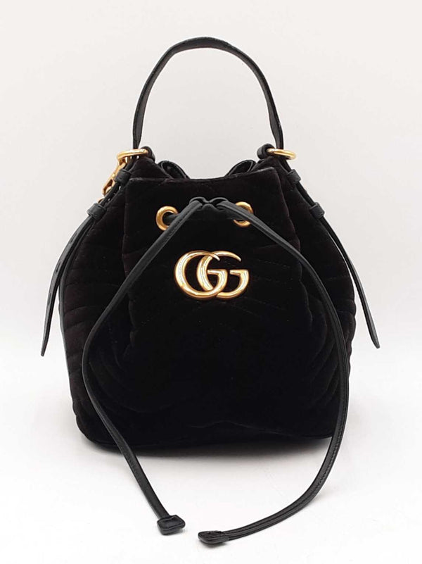 Gucci Marmont Bucket Bag In Matelassé Black Velvet Fw0825lrxdu